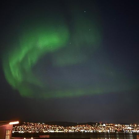Polar Cozy Apartment - With View And Free Parking Tromsø Eksteriør bilde