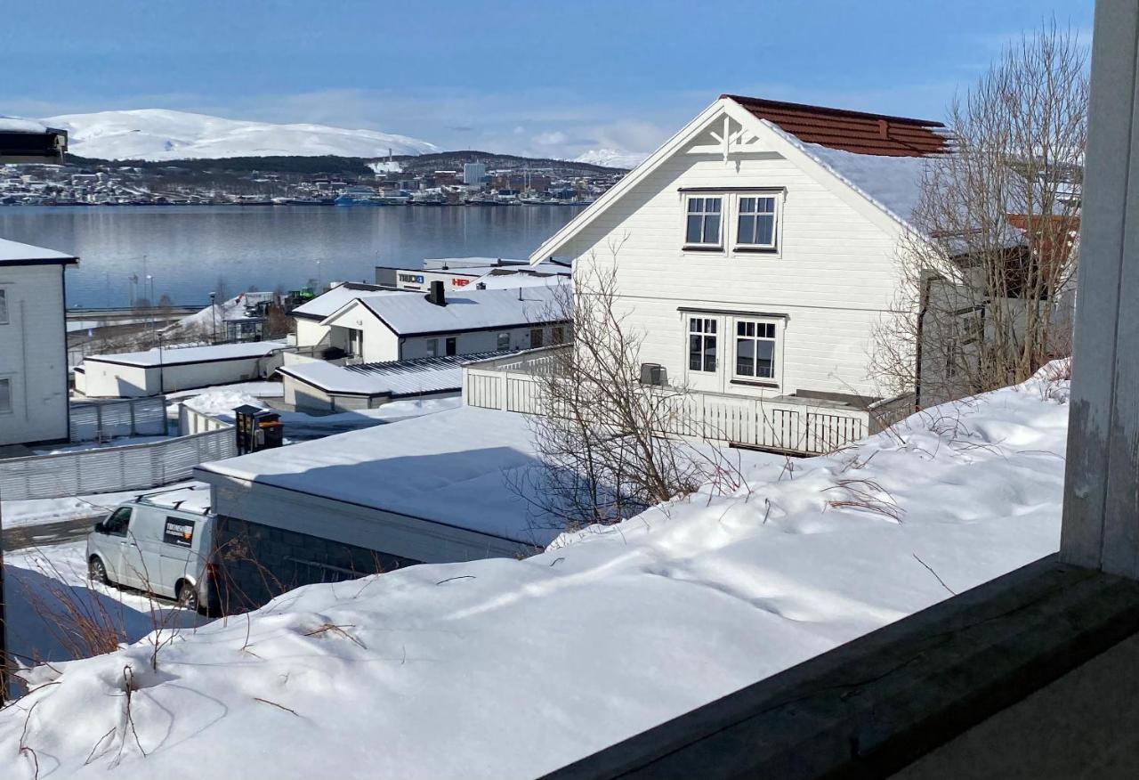 Polar Cozy Apartment - With View And Free Parking Tromsø Eksteriør bilde
