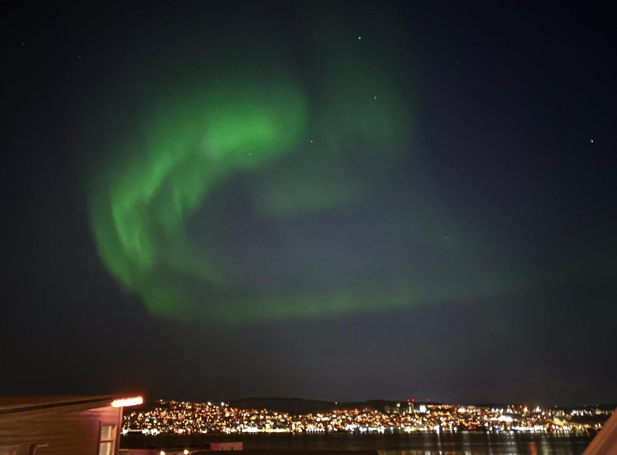 Polar Cozy Apartment - With View And Free Parking Tromsø Eksteriør bilde